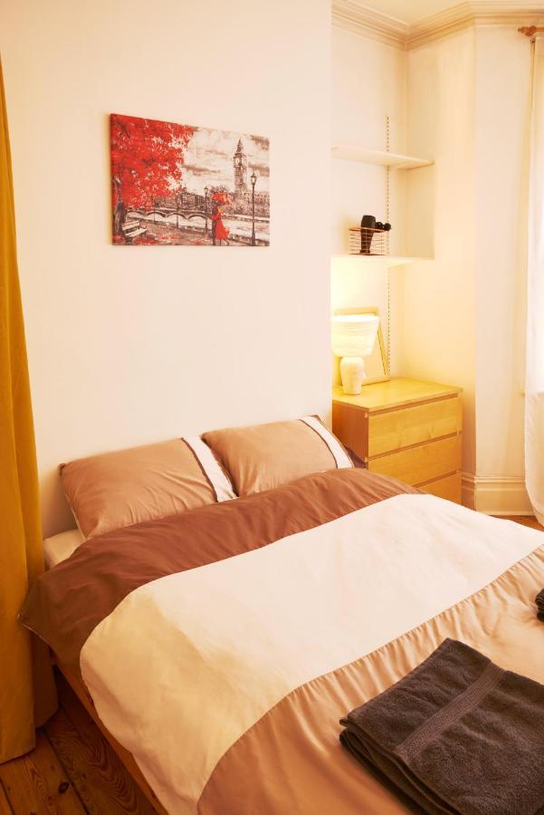 Home In Queen'S Park London Kültér fotó